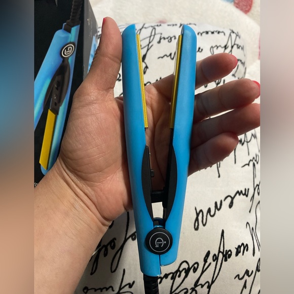 INFINITY GOLD / Style Pro Mini flat Iron - Picture 3 of 4